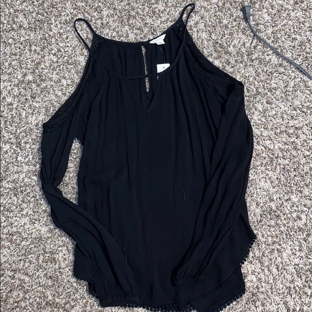 Brand new back off the shoulder shirt